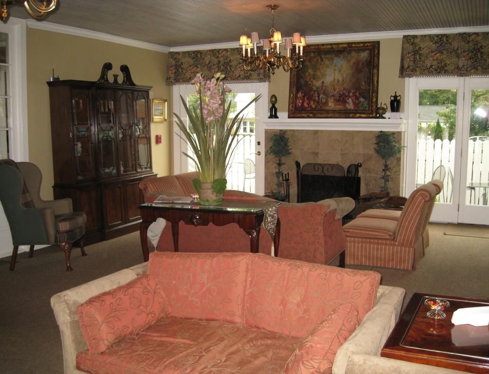 Maplewood Hotel Saugatuck Extérieur photo