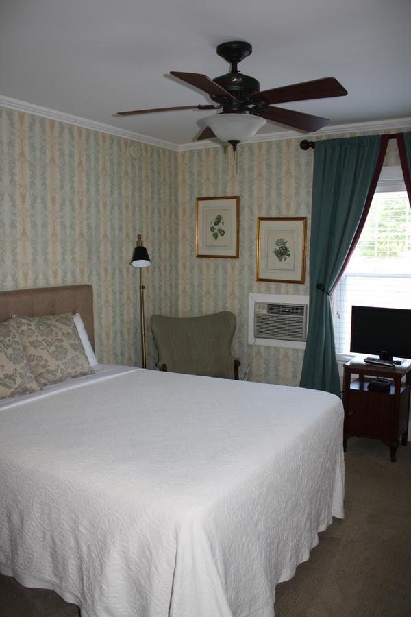 Maplewood Hotel Saugatuck Extérieur photo
