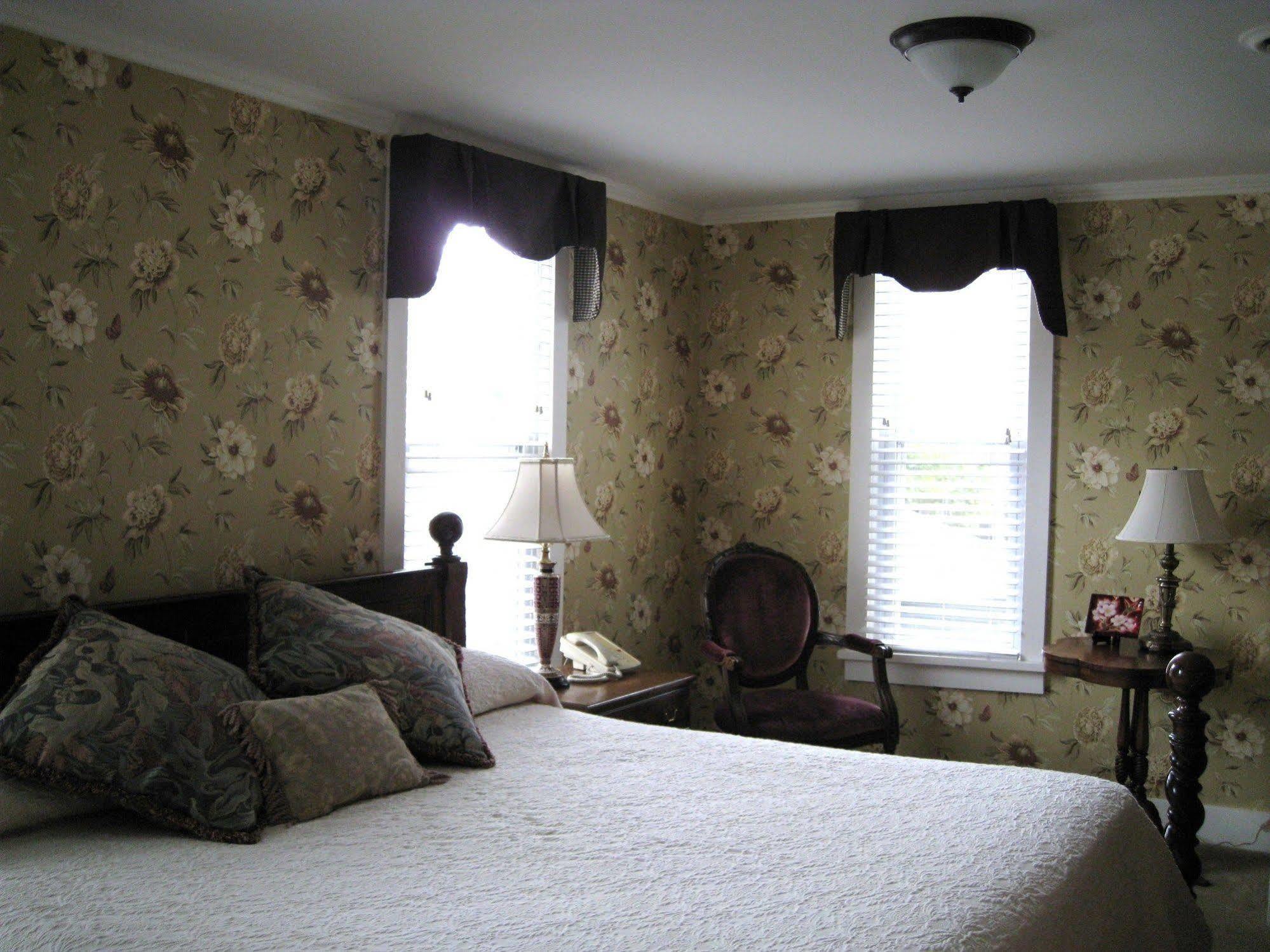 Maplewood Hotel Saugatuck Extérieur photo
