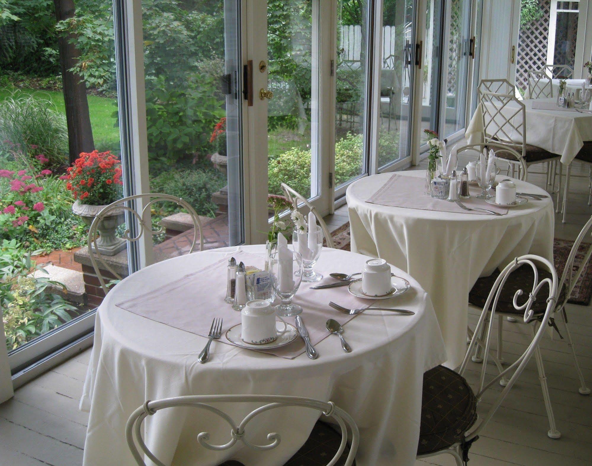 Maplewood Hotel Saugatuck Extérieur photo