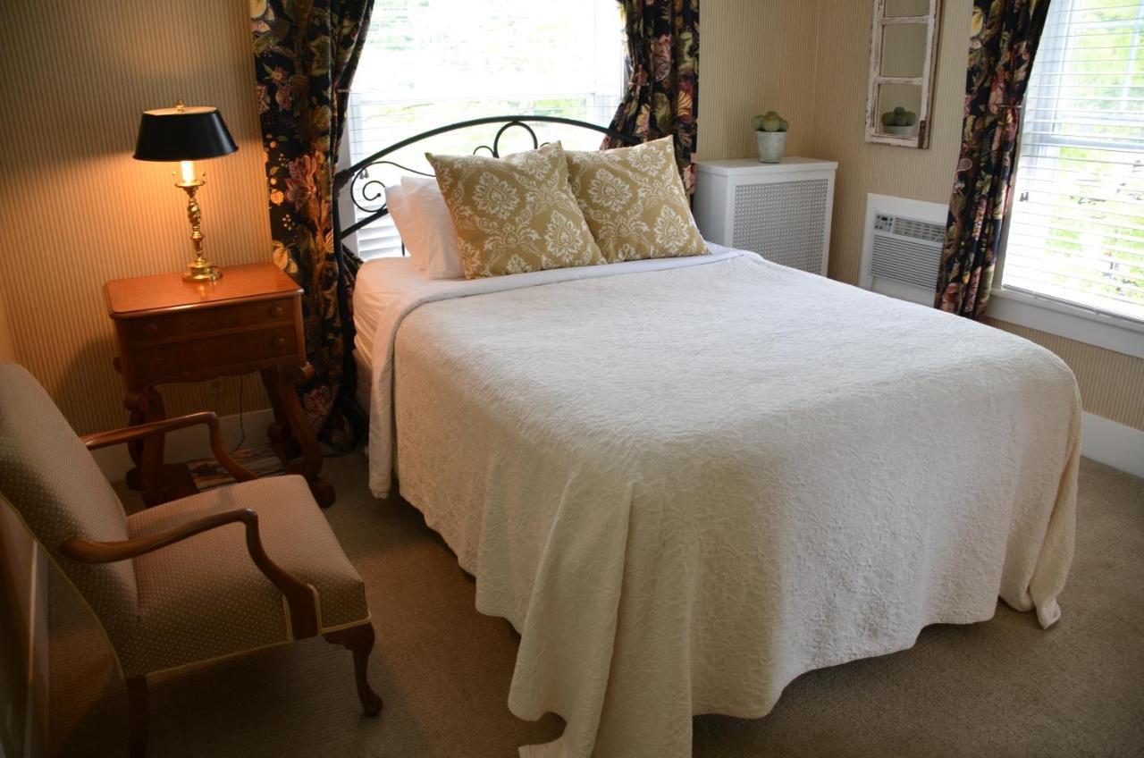 Maplewood Hotel Saugatuck Extérieur photo